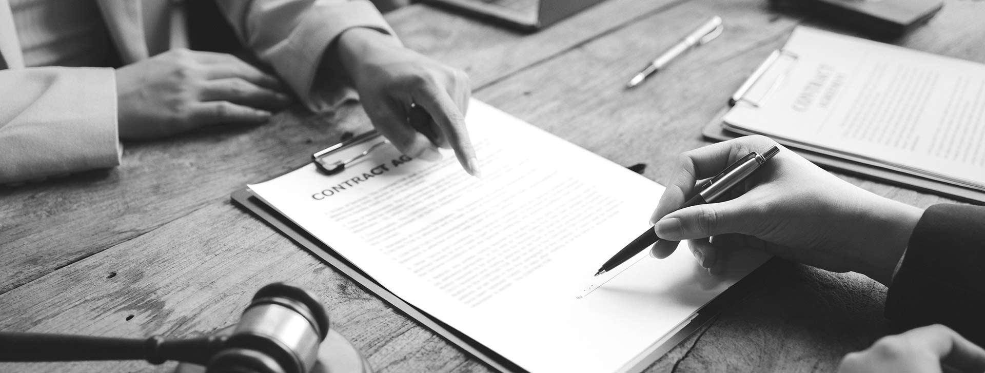 Firma y redacción de contratos Valencia